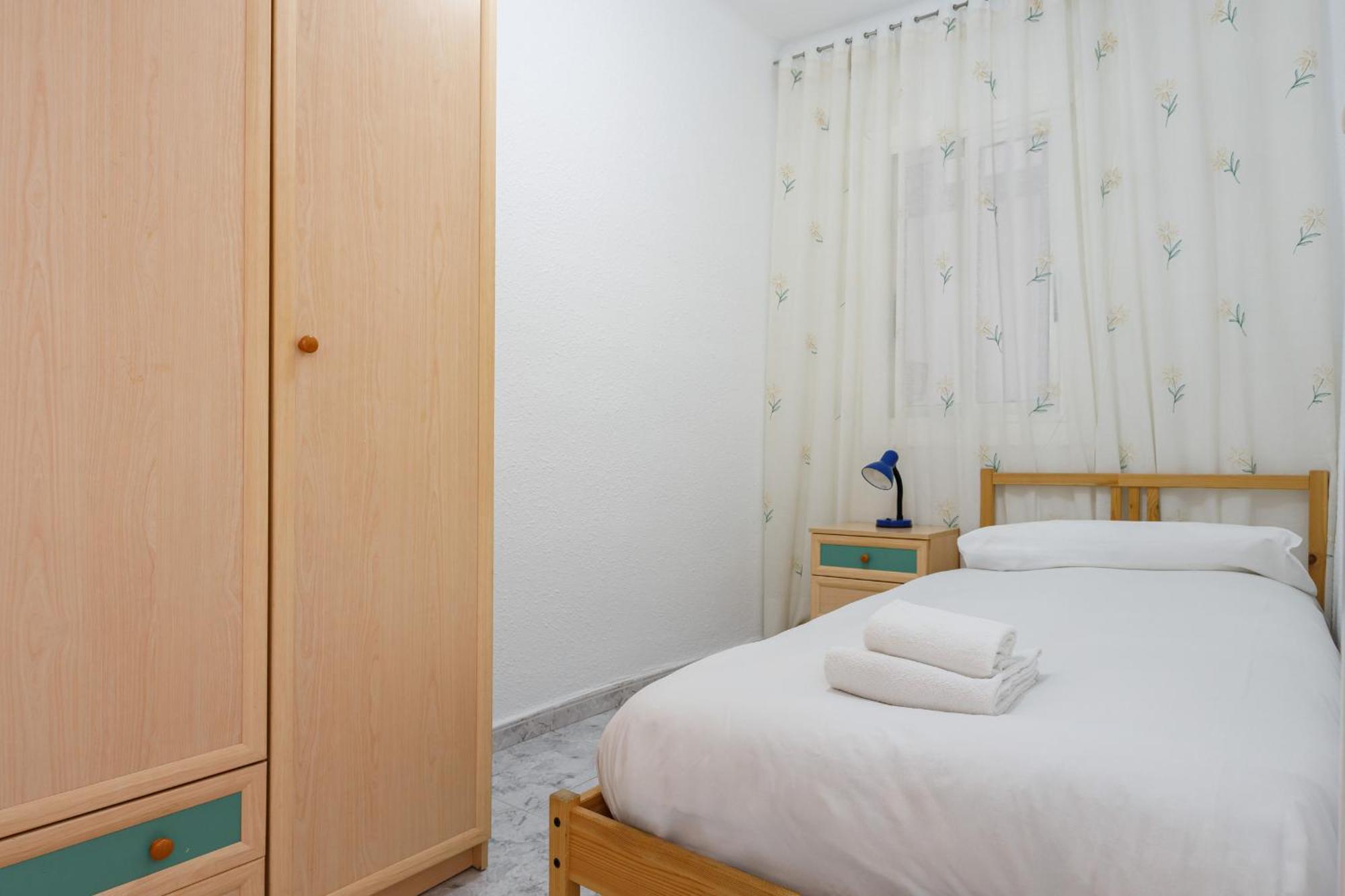 Besos - Bright Apartment Close To Congress & Port Sant Adria de Besos Eksteriør bilde